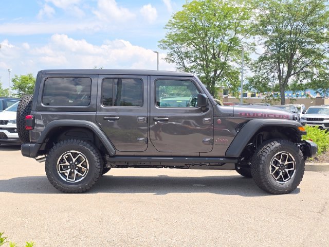 New 2026 Granite Crystal Metallic Clear-Coat Exterior Paint Jeep Rubicon image 29
