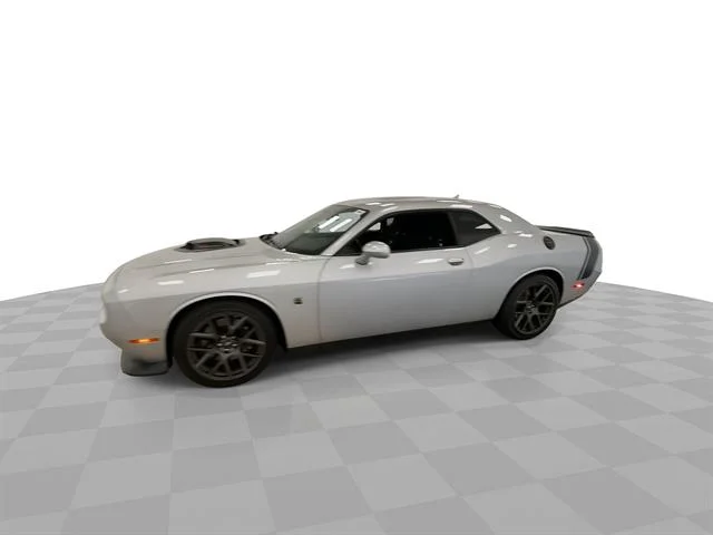 Certified Used 2019 Triple Nickel Clear Coat Dodge R/T Scat Pack image 6