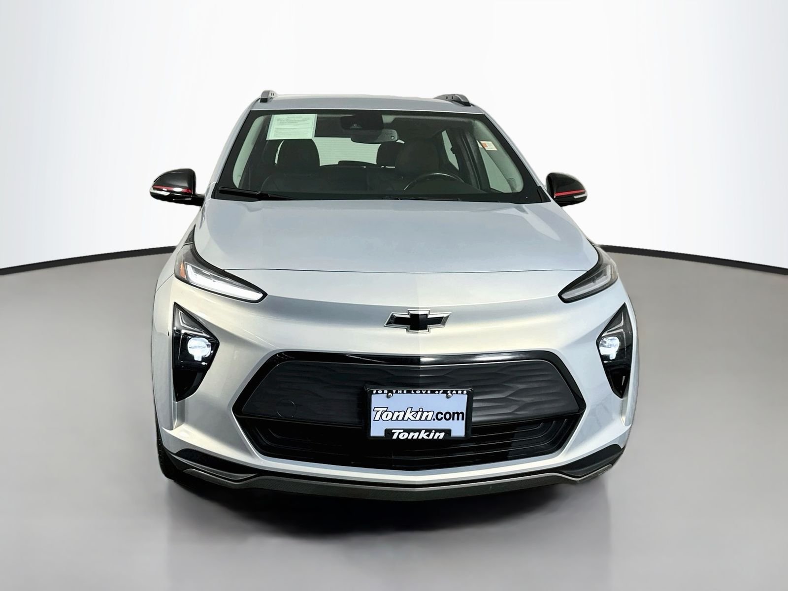 Used 2023 Silver Flare Metallic Chevrolet LT image 2
