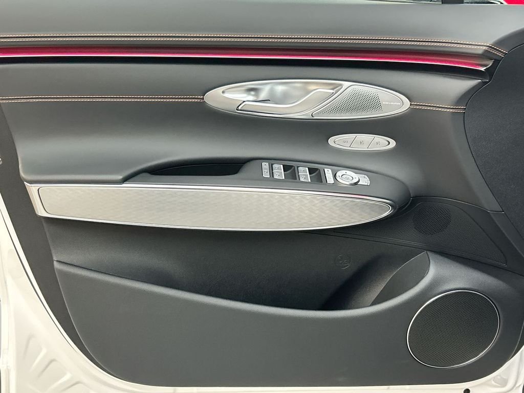 New 2026 White Genesis 2.5T Sport Prestige image 12