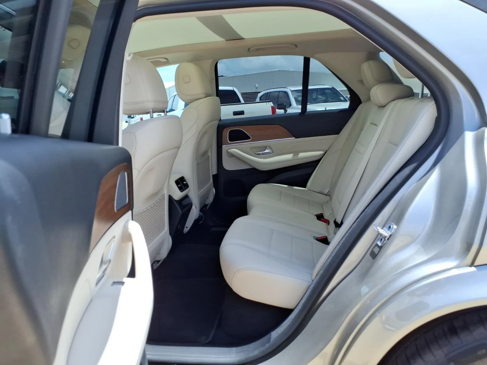 Used 2022 SILVER Mercedes-Benz GLE 350 image 16