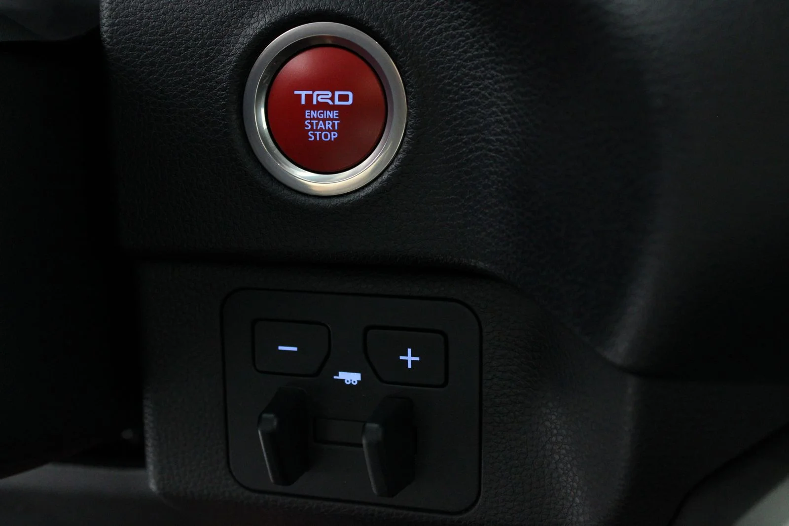 Used 2024 Silver Toyota SR5 image 22