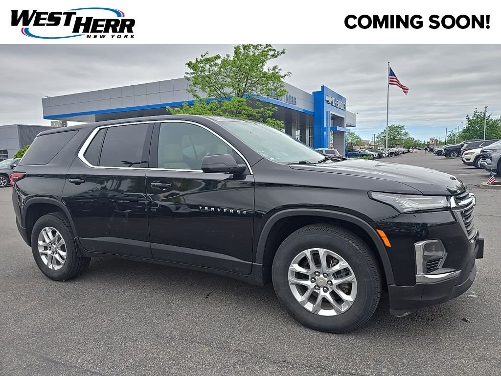 2023 Chevrolet Traverse AWD LS's photo