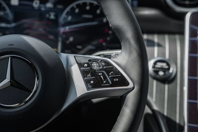 New 2026 Polar White Mercedes-Benz GLC 300 image 78