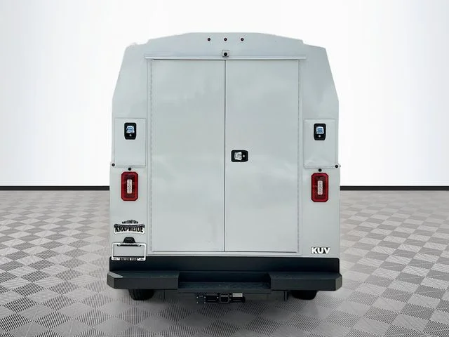 New 2026 Oxford White Ford Base image 5