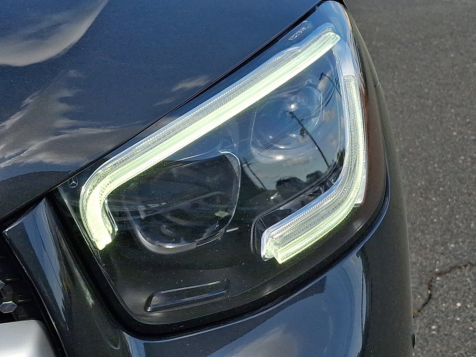 Used 2020 Graphite Grey Metallic Mercedes-Benz GLC 300 image 9
