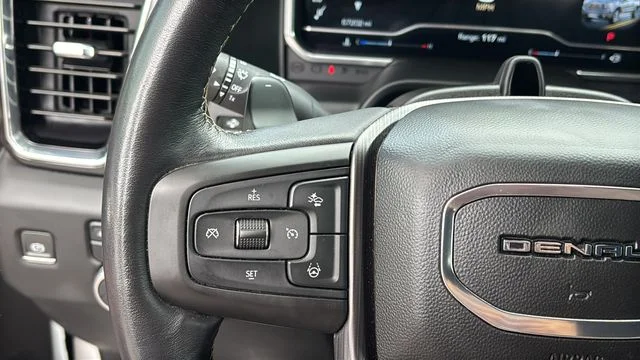 Used 2023 White GMC Denali Ultimate image 21