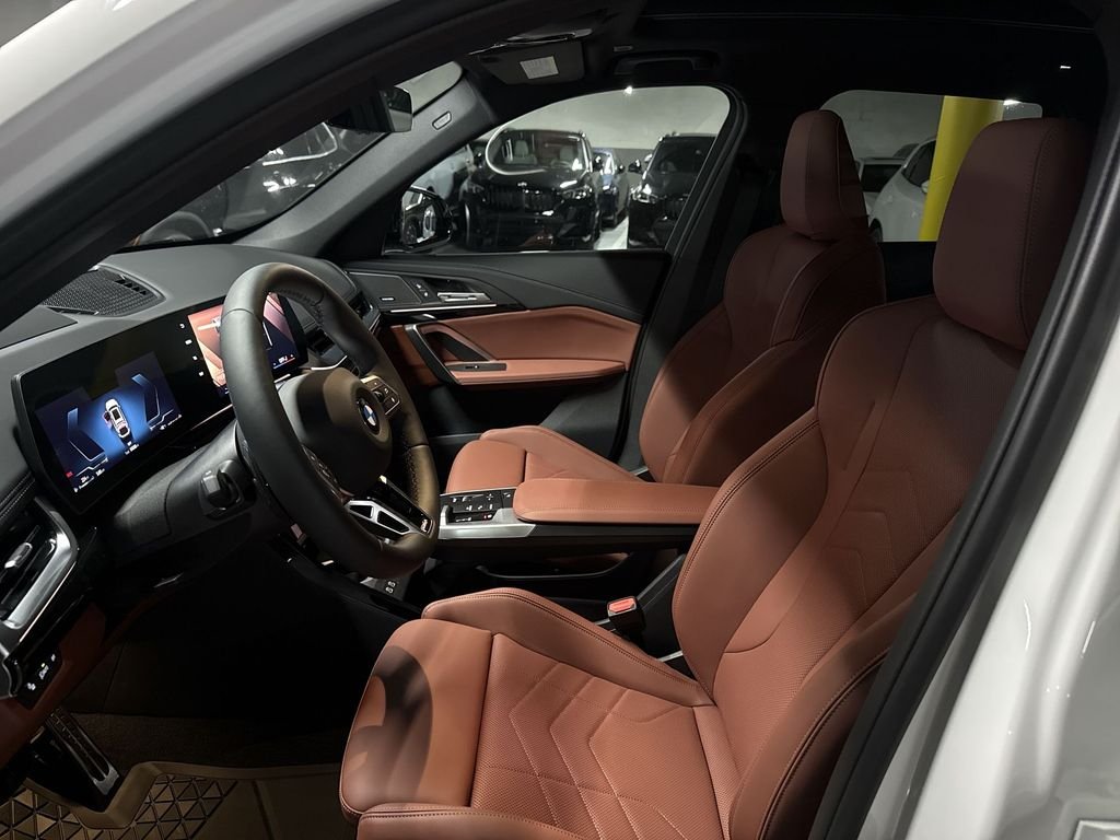 New 2027 Alpine White BMW xDrive28i image 11