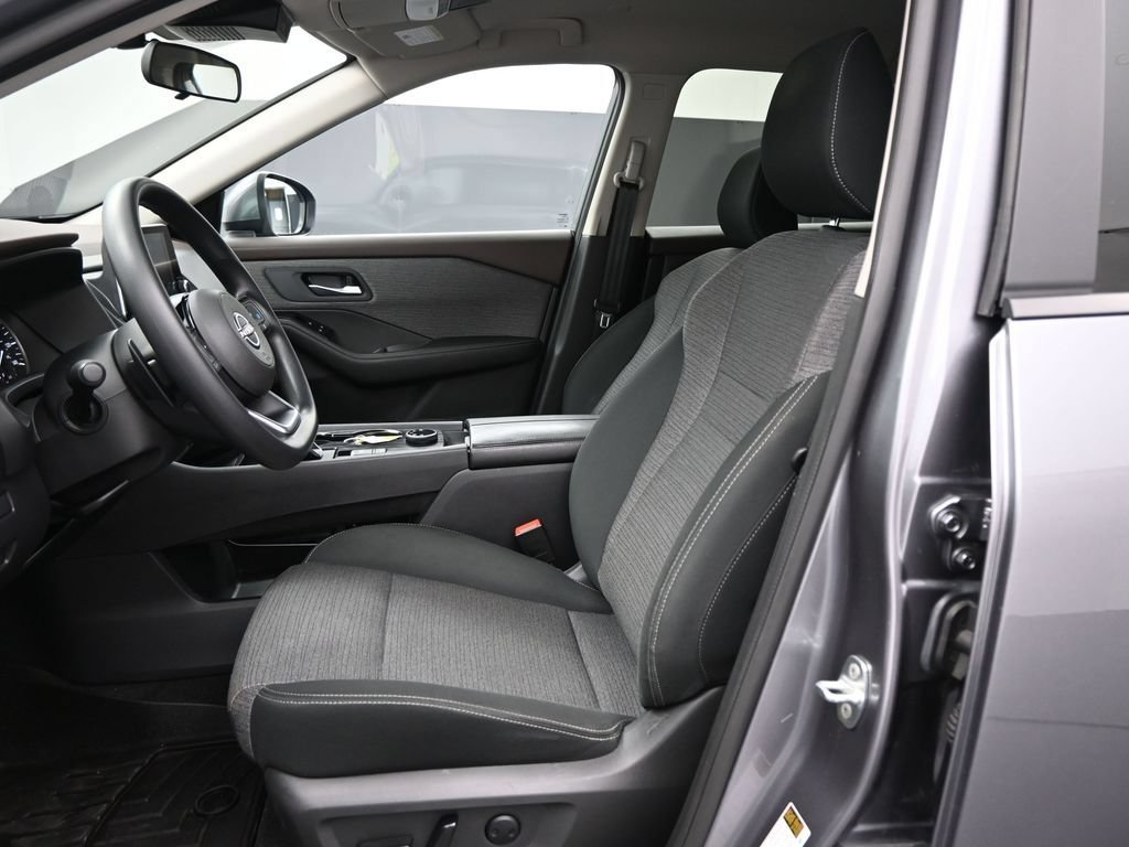 Used 2023 Gun Metallic Nissan SV image 12