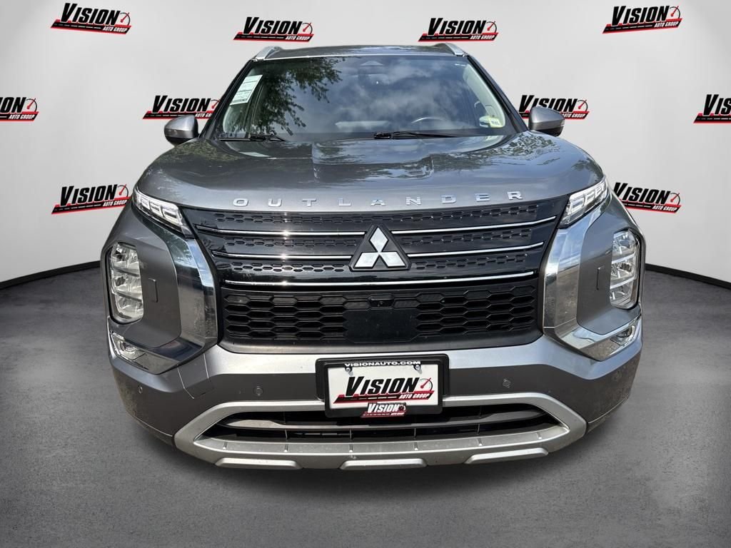 Used 2024 Black Mitsubishi  image 2