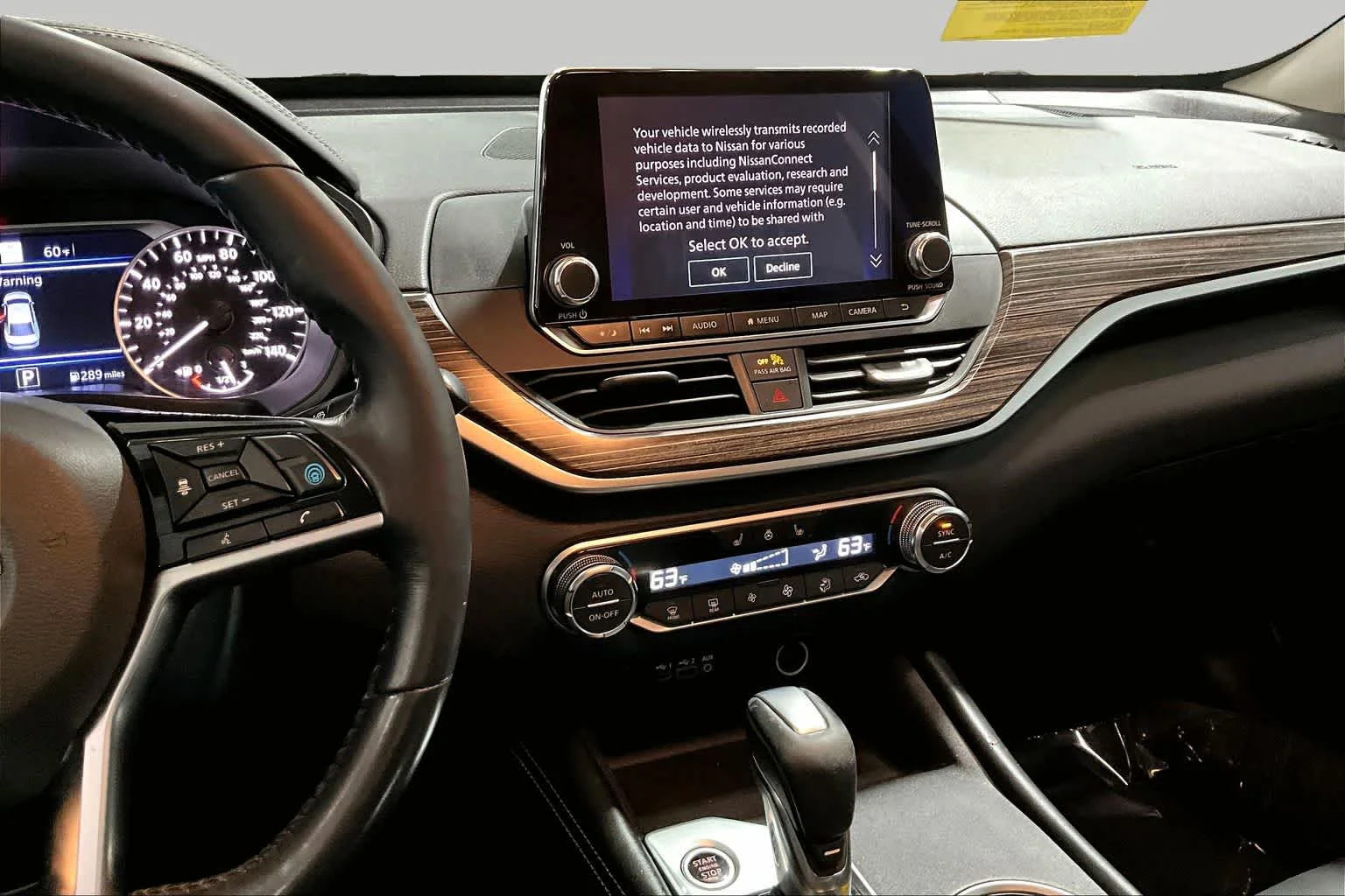 Used 2019 Super Black Nissan 2.5 Platinum image 7
