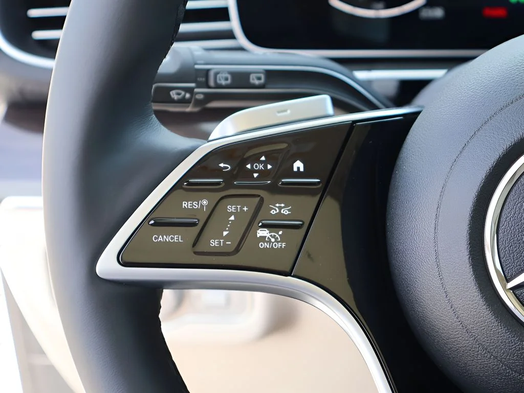 New 2026 Polar White Mercedes-Benz GLS 450 image 34