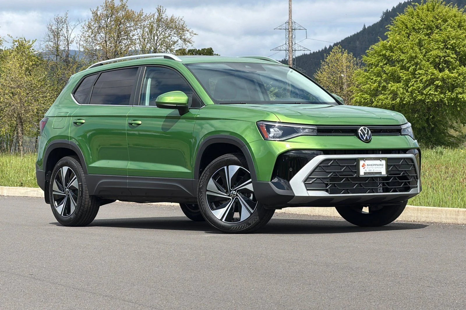 2026 Volkswagen Taos 1.5T SE 4Motion's photo