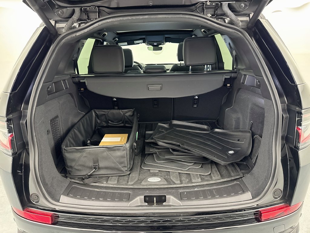 Certified Used 2025 Black Land Rover Dynamic SE image 27