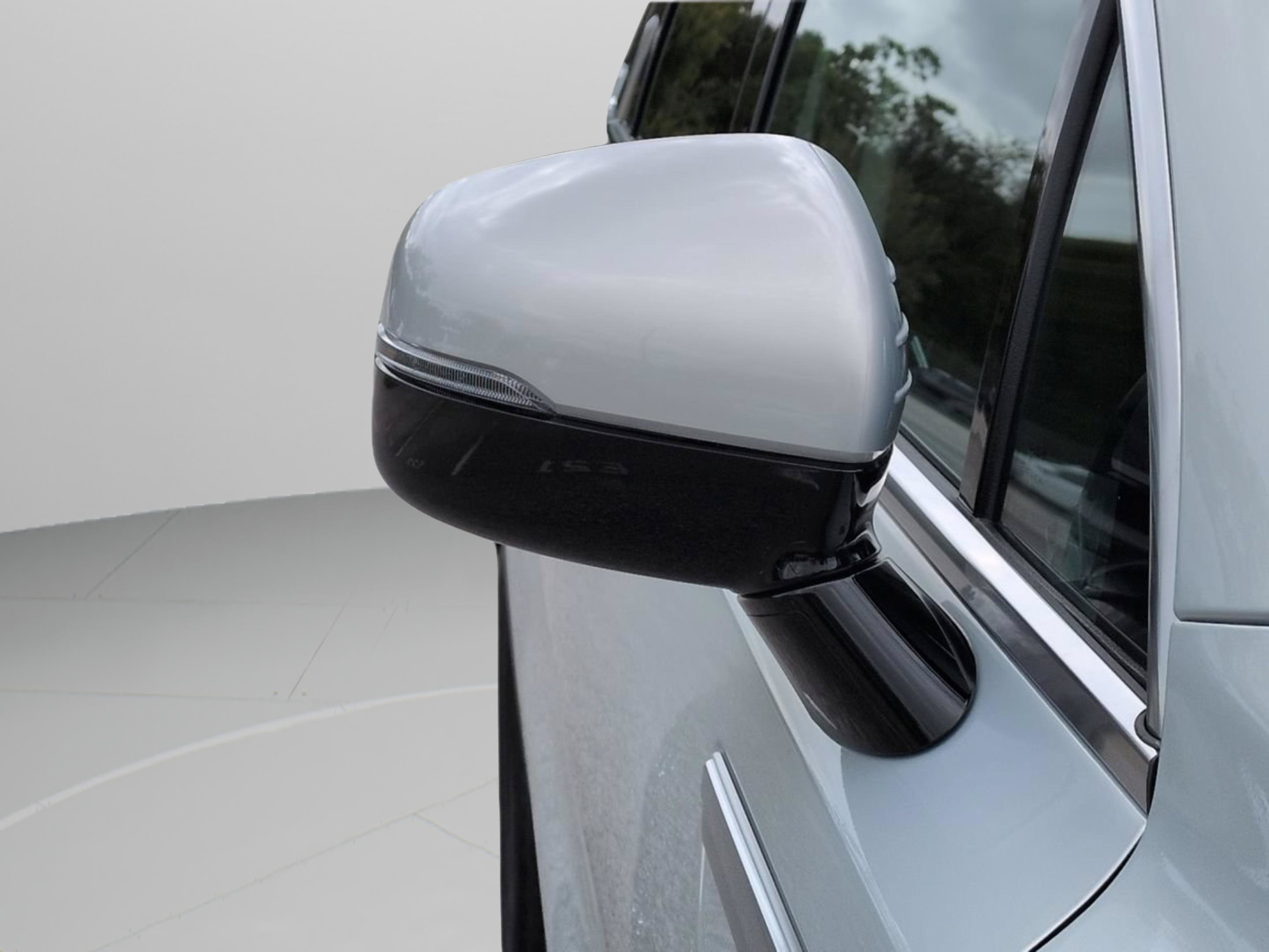 New 2026 Ivory Silver Kia LX image 14