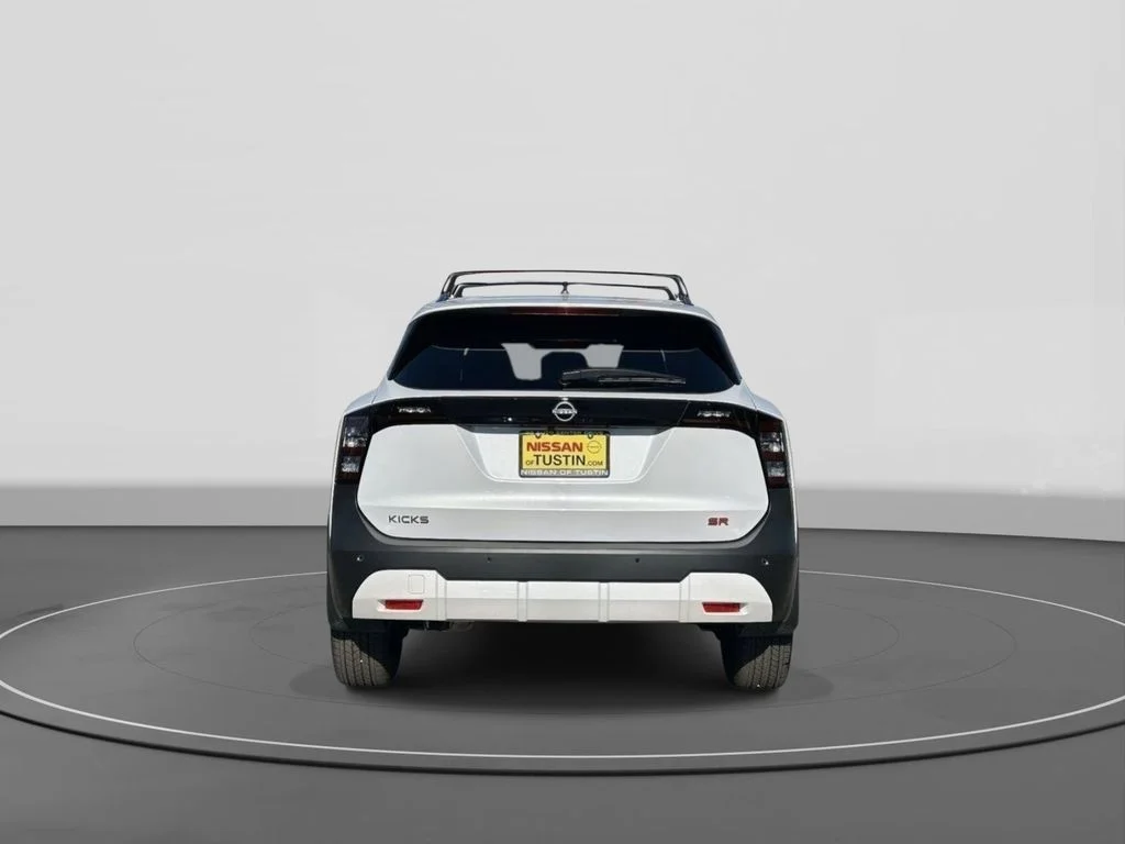 New 2026 Aspen White Tricoat Nissan SR image 3