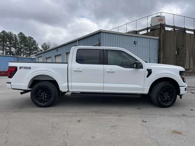 New 2026 White Ford XLT image 2