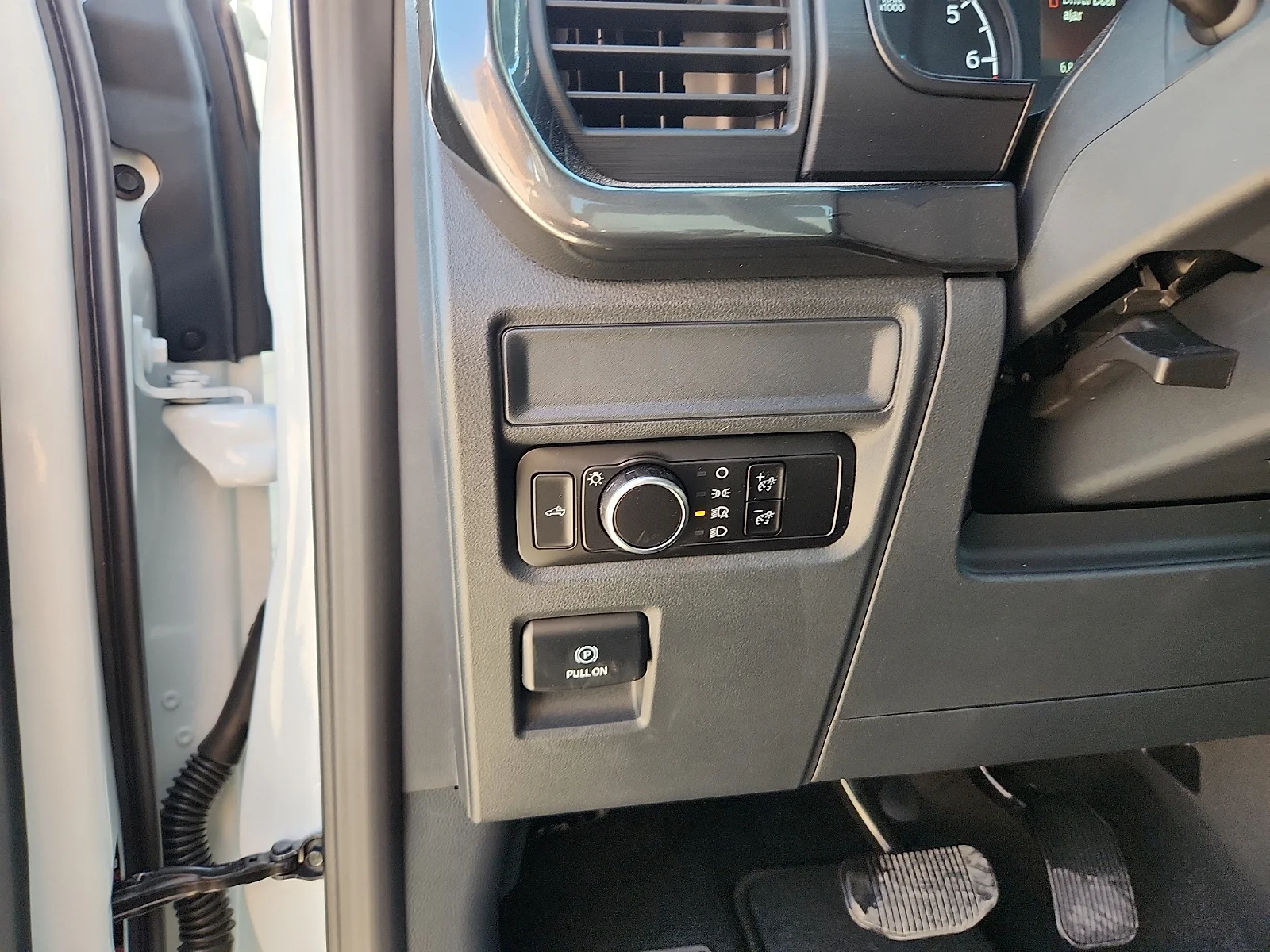 New 2026 Oxford White Ford STX image 16