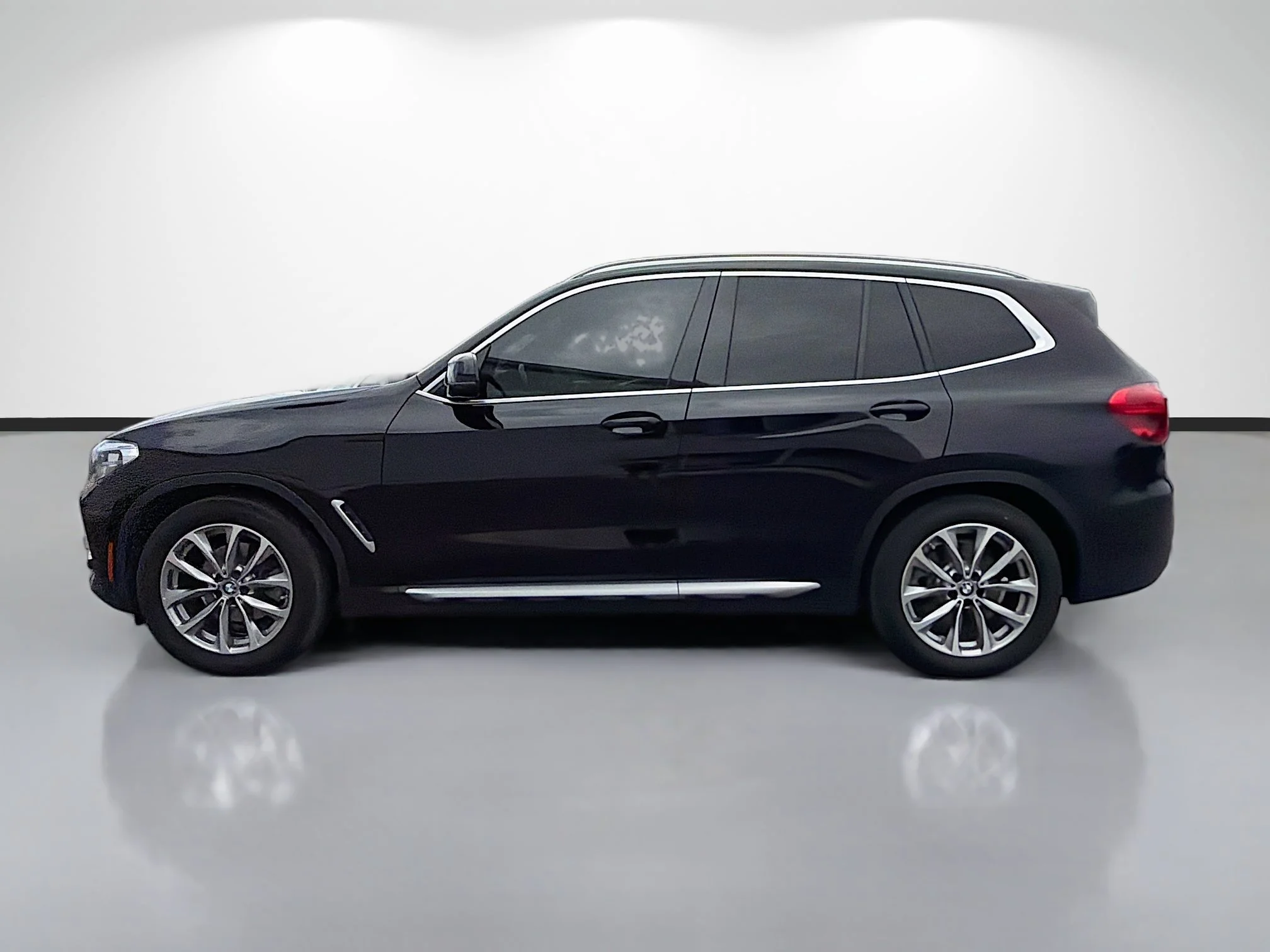 Used 2019 Jet Black BMW sDrive30i image 6