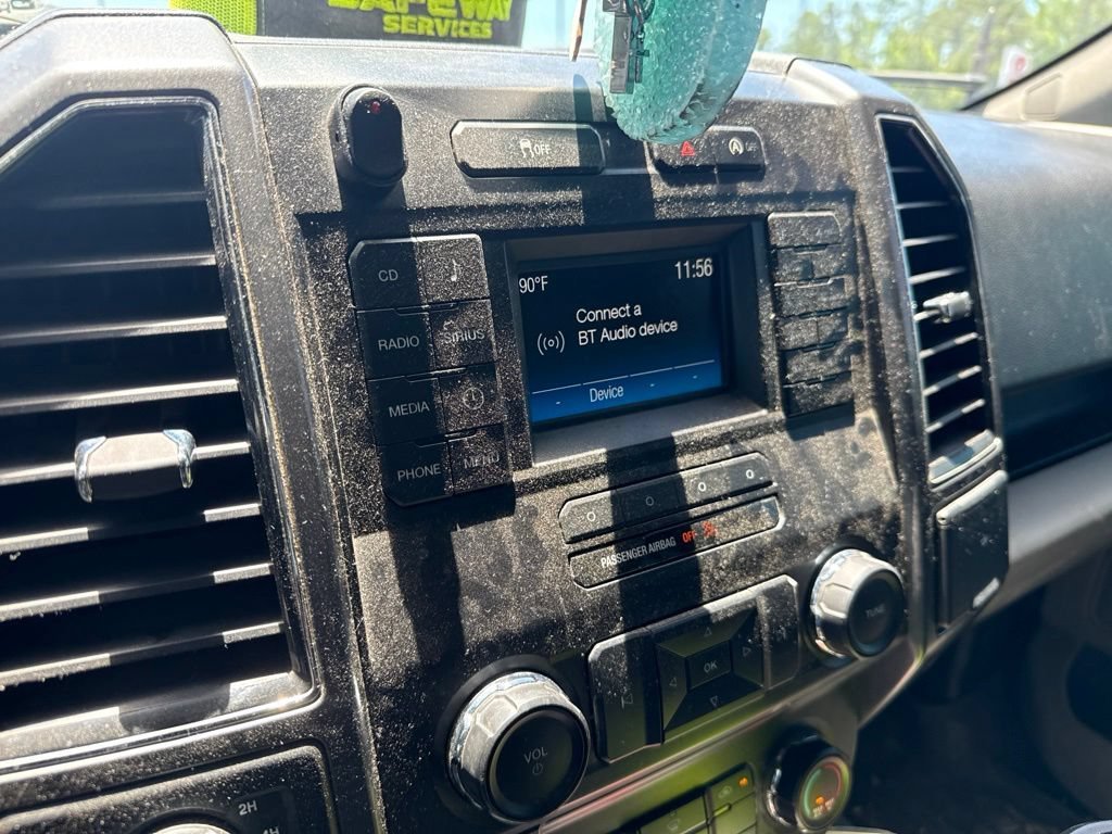 Used 2017 Magnetic Ford XLT image 2
