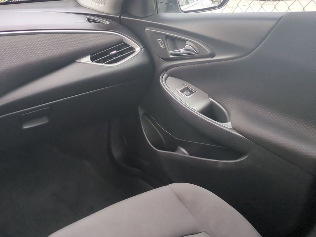2024 Chevrolet Malibu 1LT - Photo 18