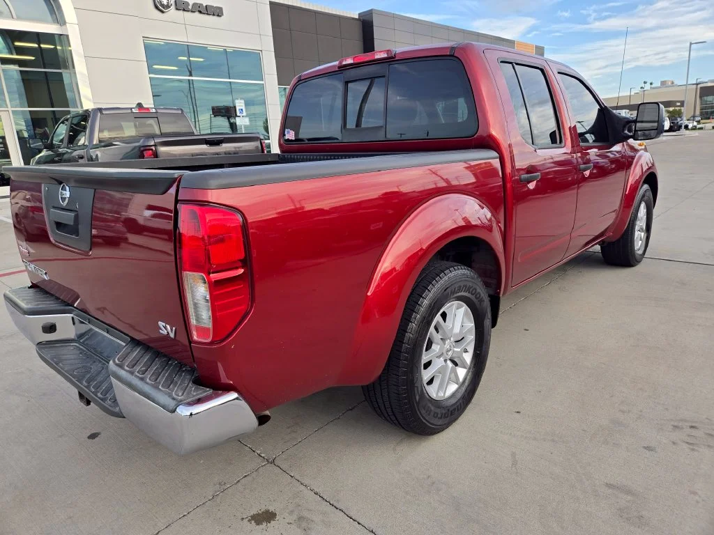 Used 2019 Red Nissan SV image 3