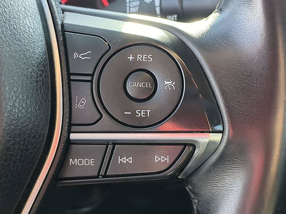 Used 2018 Celestial Silver Metallic Toyota XSE image 19