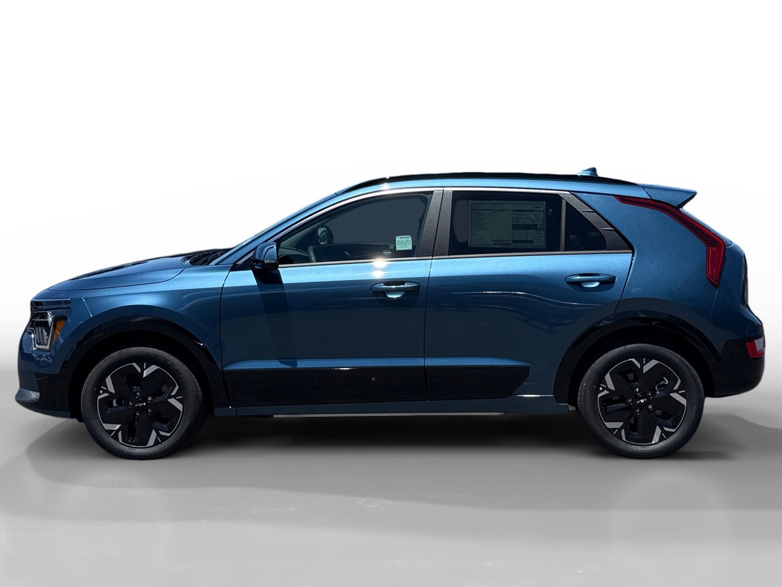New 2026 Mineral Blue Kia Wind image 2