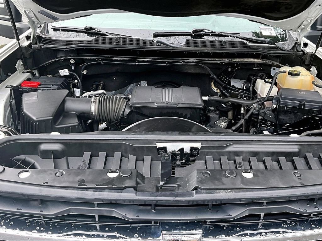 Used 2024 Summit White Chevrolet LT image 29