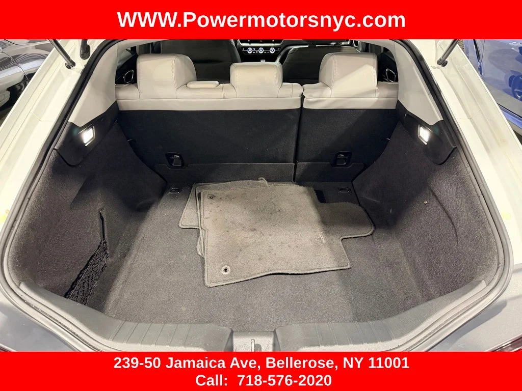 Used 2023 White Acura Base image 17