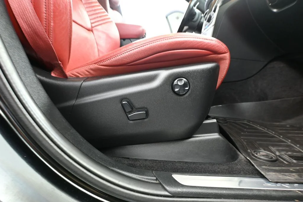Used 2017 Black Jeep SRT image 50