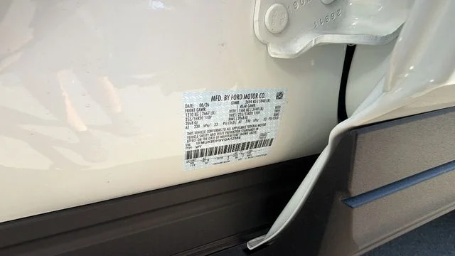 New 2027 White Ford 4DR 4WD ACTIVE image 33