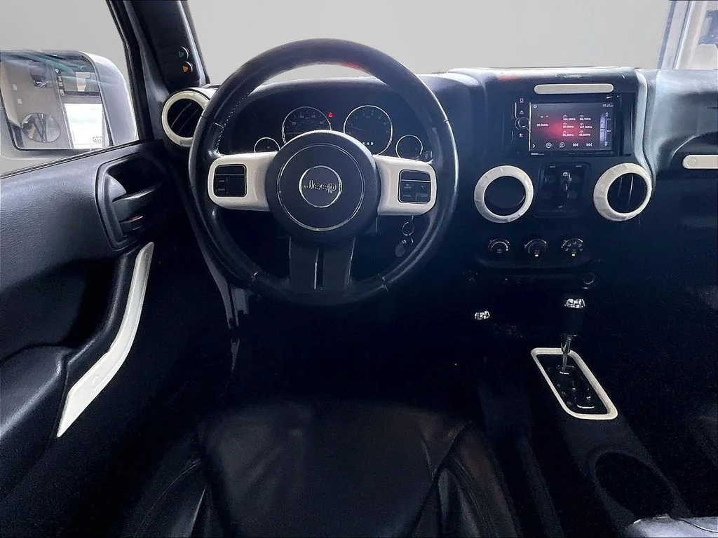 Used 2015 White Jeep Unlimited Sport image 6
