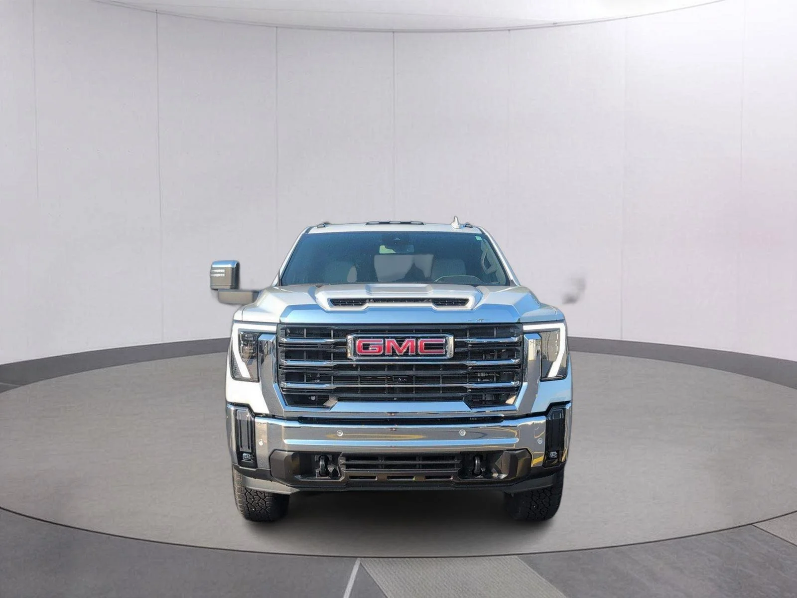 Used 2026 Glacier White Tricoat GMC SLT image 10
