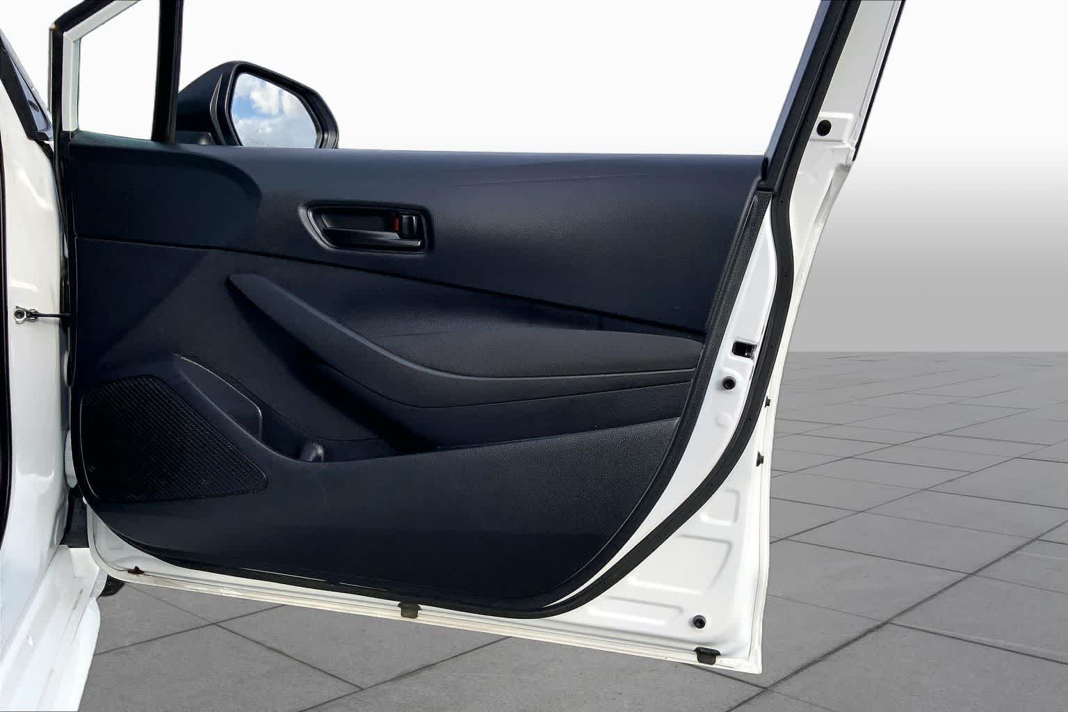 Used 2024 Ice Cap Toyota LE image 22