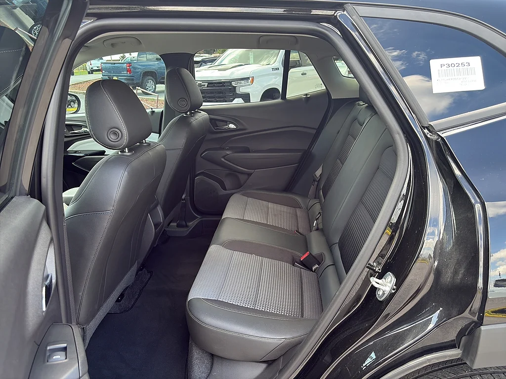 Used 2025 Mosaic Black Metallic Chevrolet  image 15