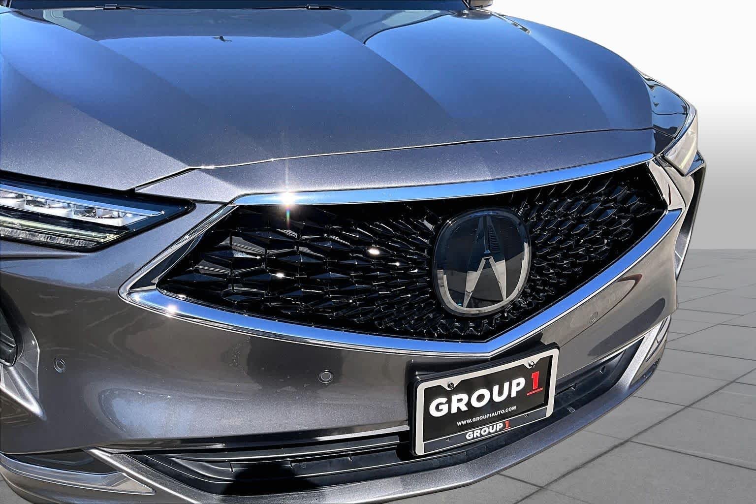 Used 2024 Liquid Carbon Metallic Acura w/Technology Package image 28