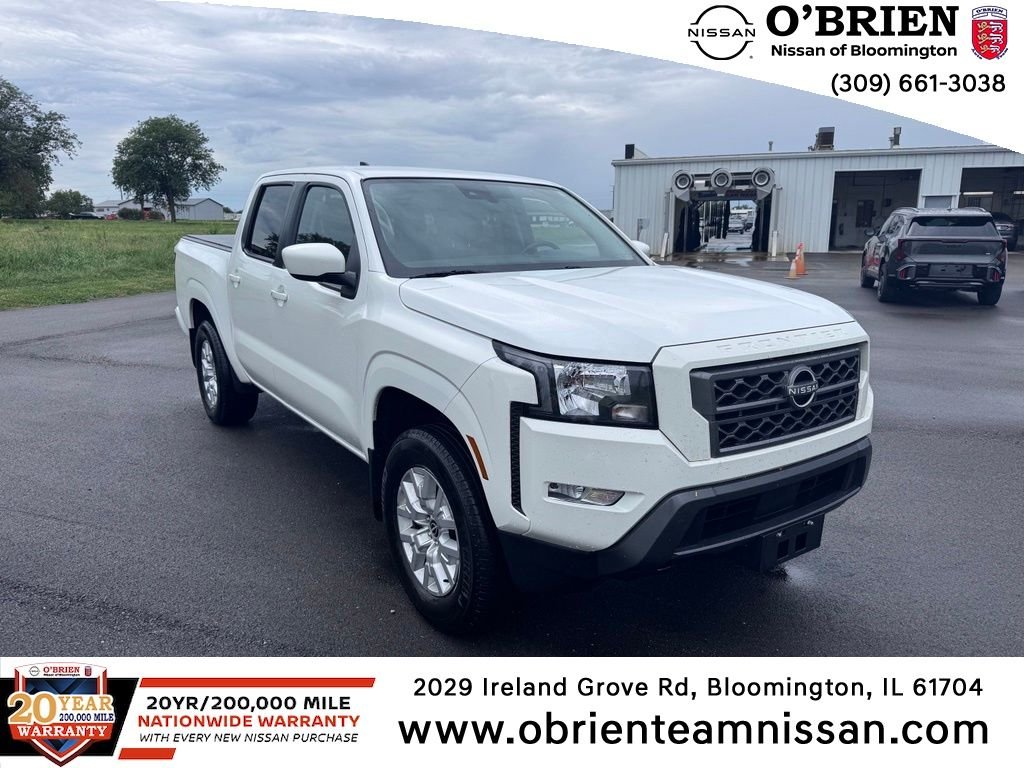 Used 2023 Glacier White Nissan SV image 1