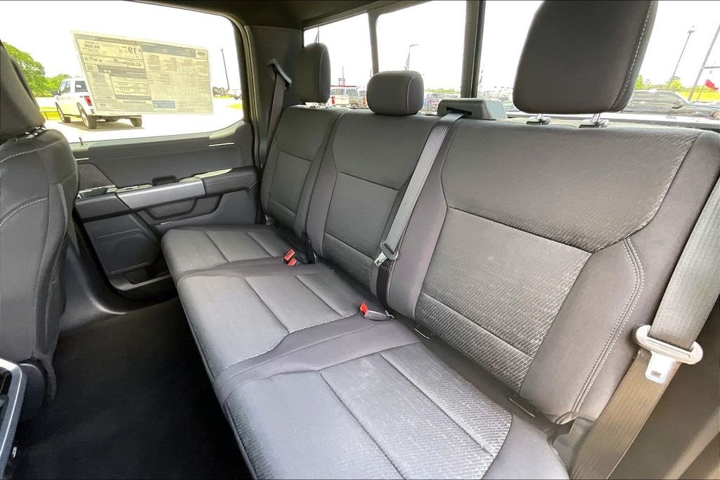 New 2026 Agate Black Metallic Ford XLT image 22