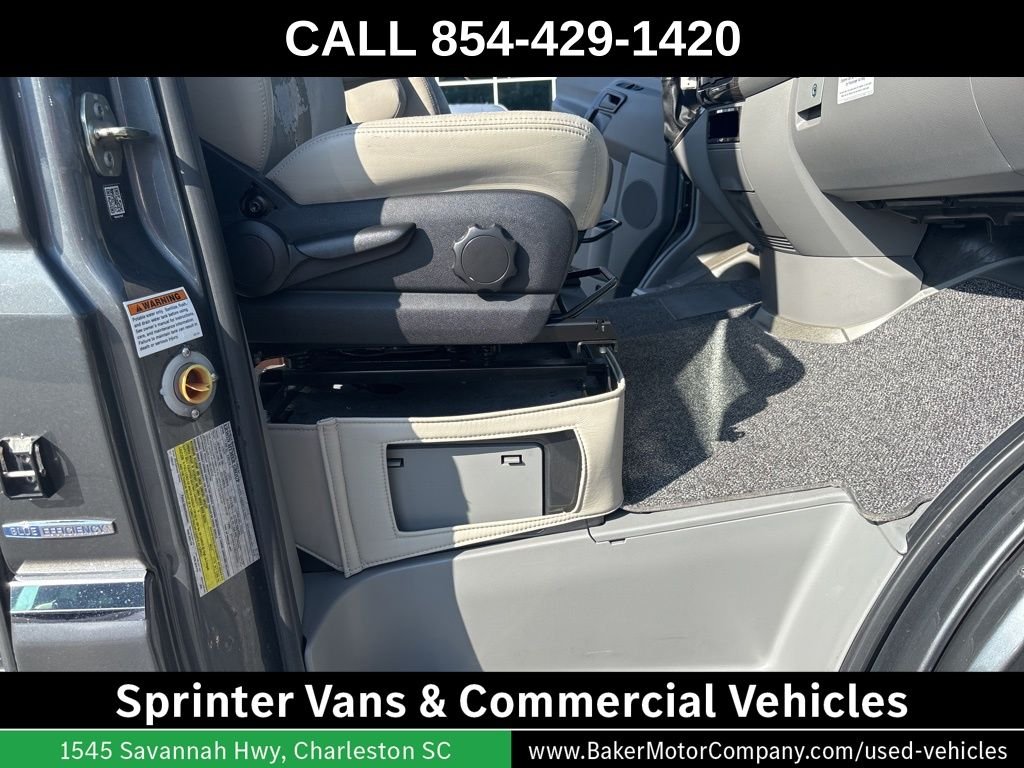 Used 2016 Gray Mercedes-Benz Road Trek image 51