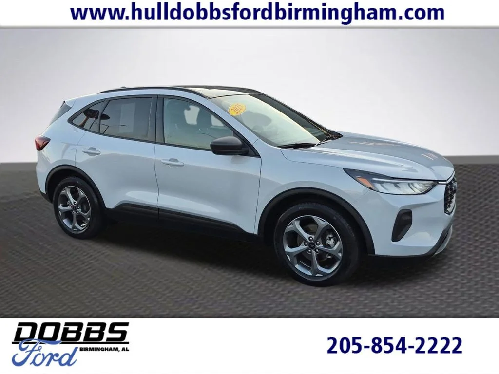 2025 Ford Escape ST-Line FWD's photo