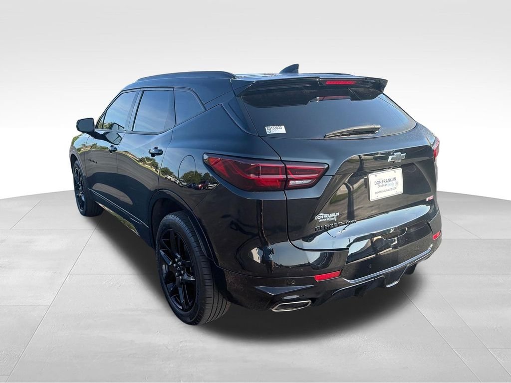 Used 2025 Black Chevrolet RS image 19
