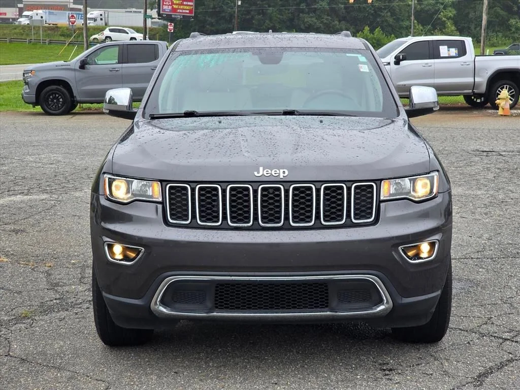 Used 2017 Gray Jeep Limited image 22