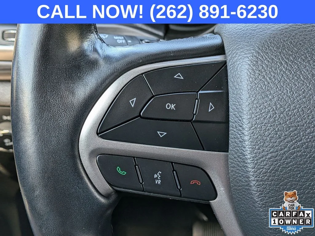 Used 2022 Black Jeep Laredo X image 15
