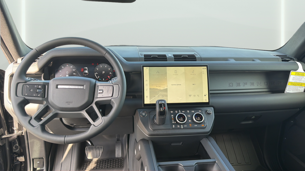New 2026 Santorini Black Land Rover X-Dynamic SE image 19