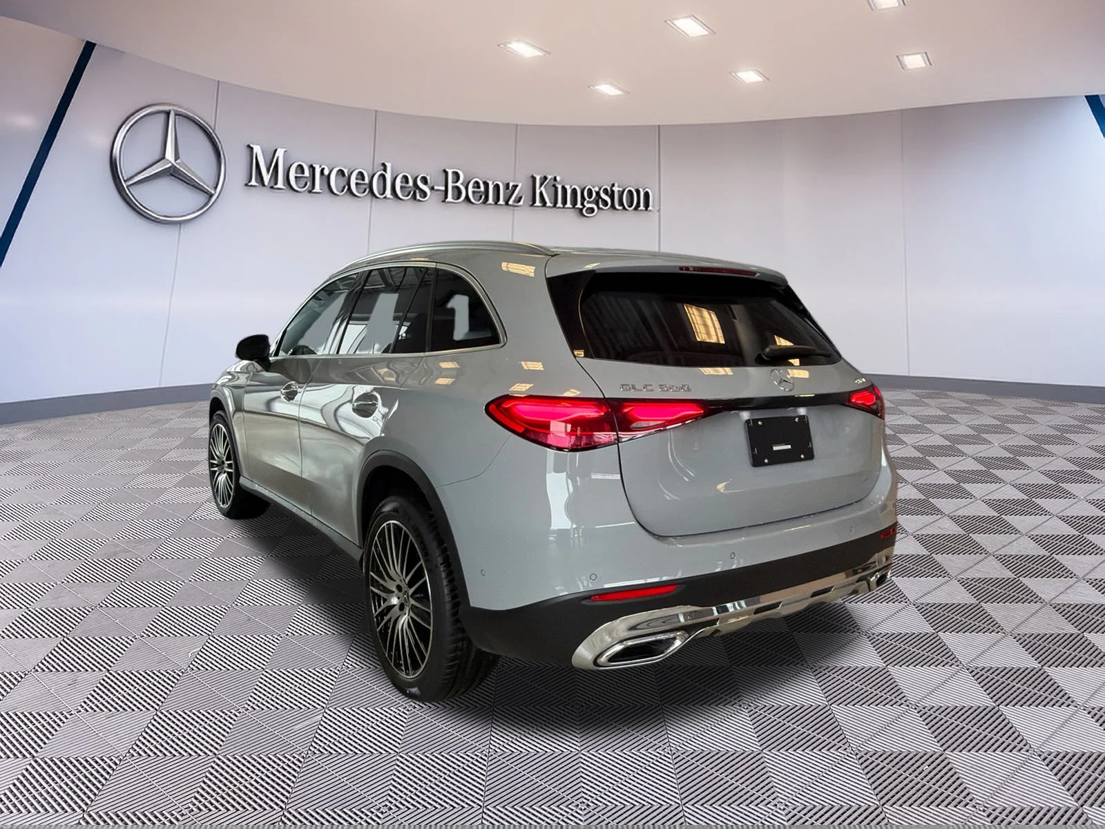 New 2026 Grey Mercedes-Benz GLC 300 4MATIC SUV image 8