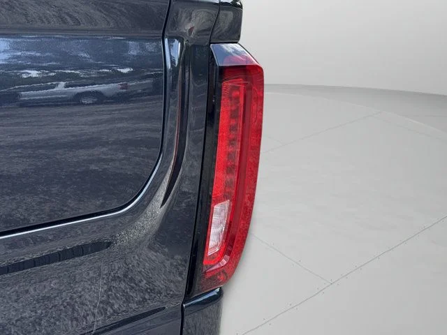 Used 2025 Silver GMC SLT image 39