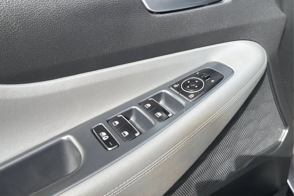 Used 2023 Gray Hyundai SEL image 16