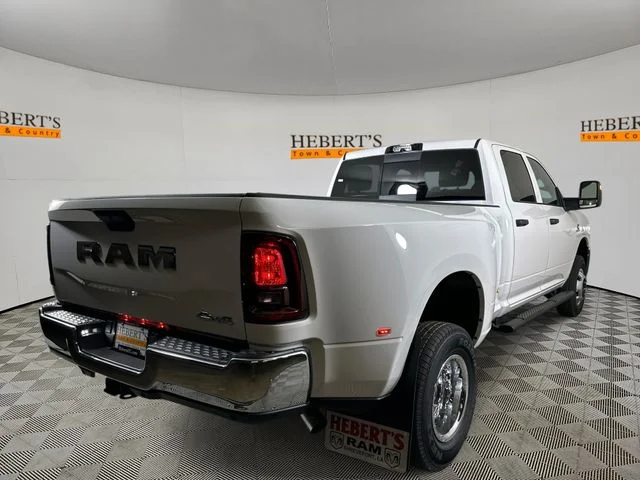 New 2026 Bright White Clear-Coat Exterior Paint RAM Tradesman image 8