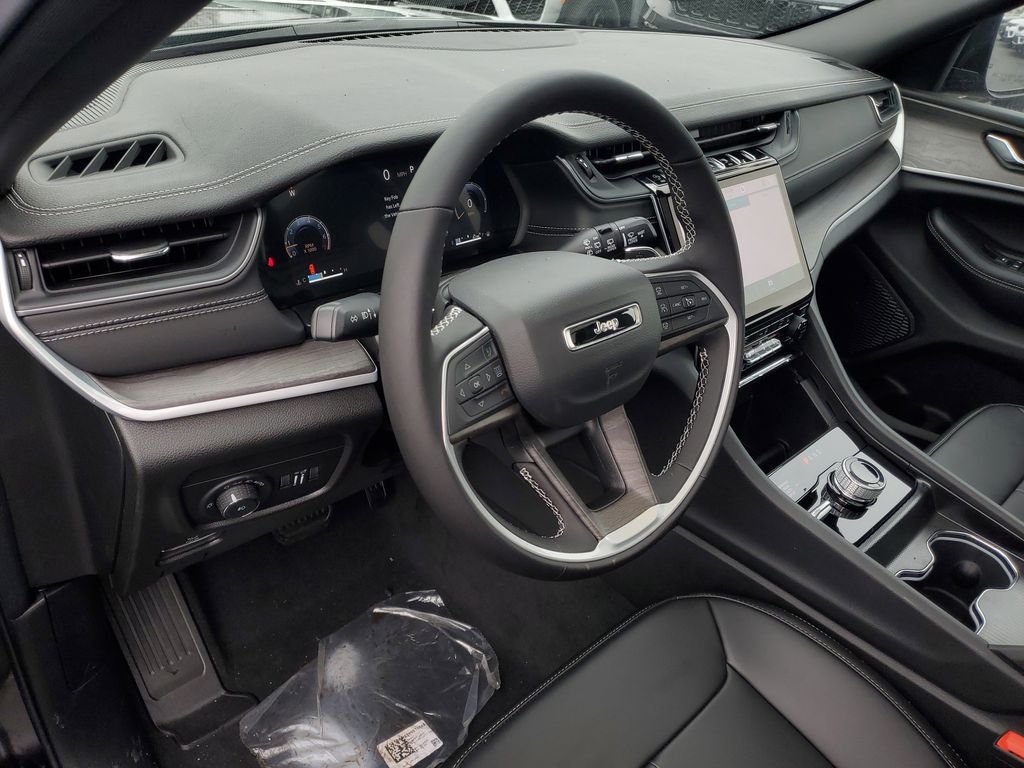 2025 Jeep Grand Cherokee Limited - Photo 15